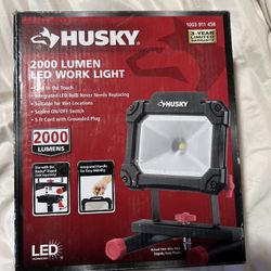 Husky 2000-Lumen Portable LED Work Light