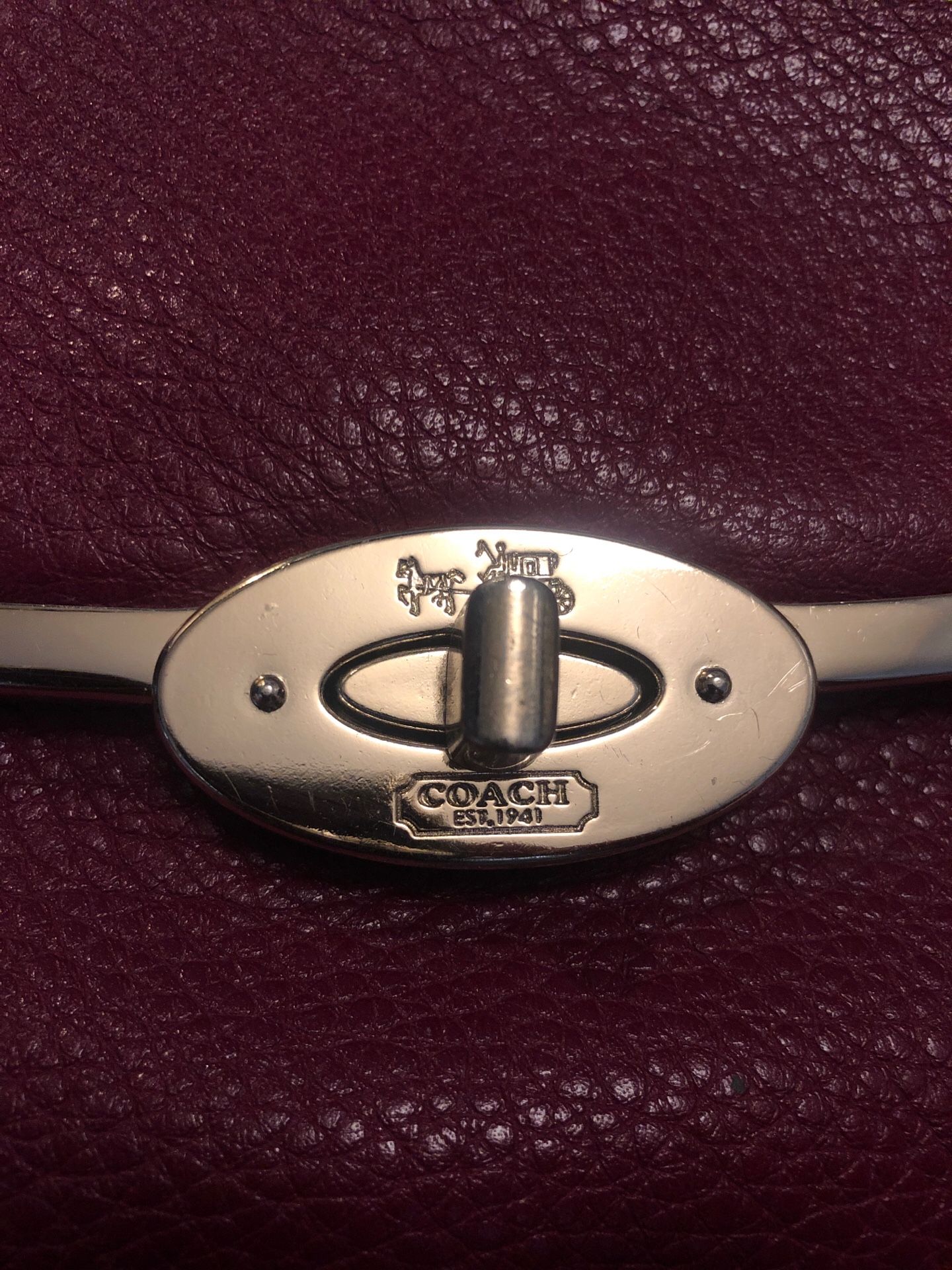 Coach body bag wallet