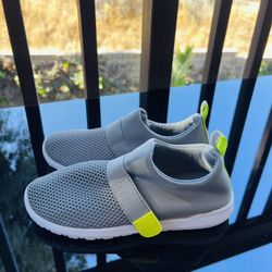 Cat & Jack Water Shoes - Size 12c 