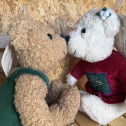 Hallmark Kiss Kiss Mistletoe Bears set 