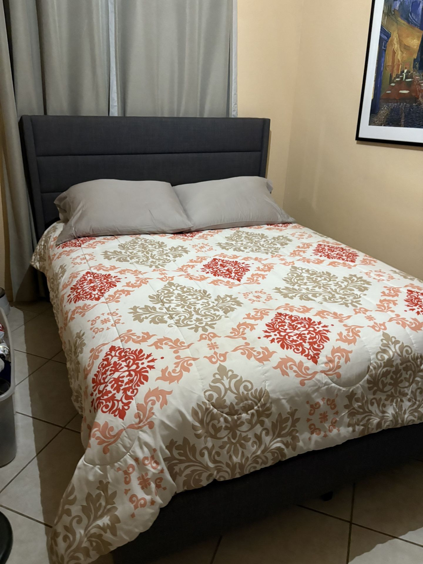 Queen Size Bed With Mattress