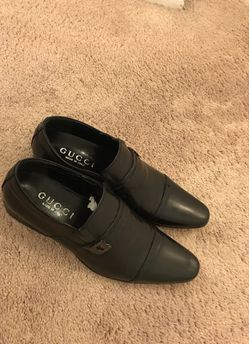Gucci dress shoes for men size 8