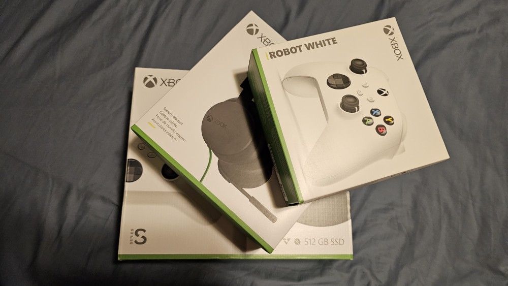 Xbox Series S Bundle