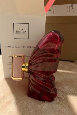 Carolina Herrera La Bomba Perfume