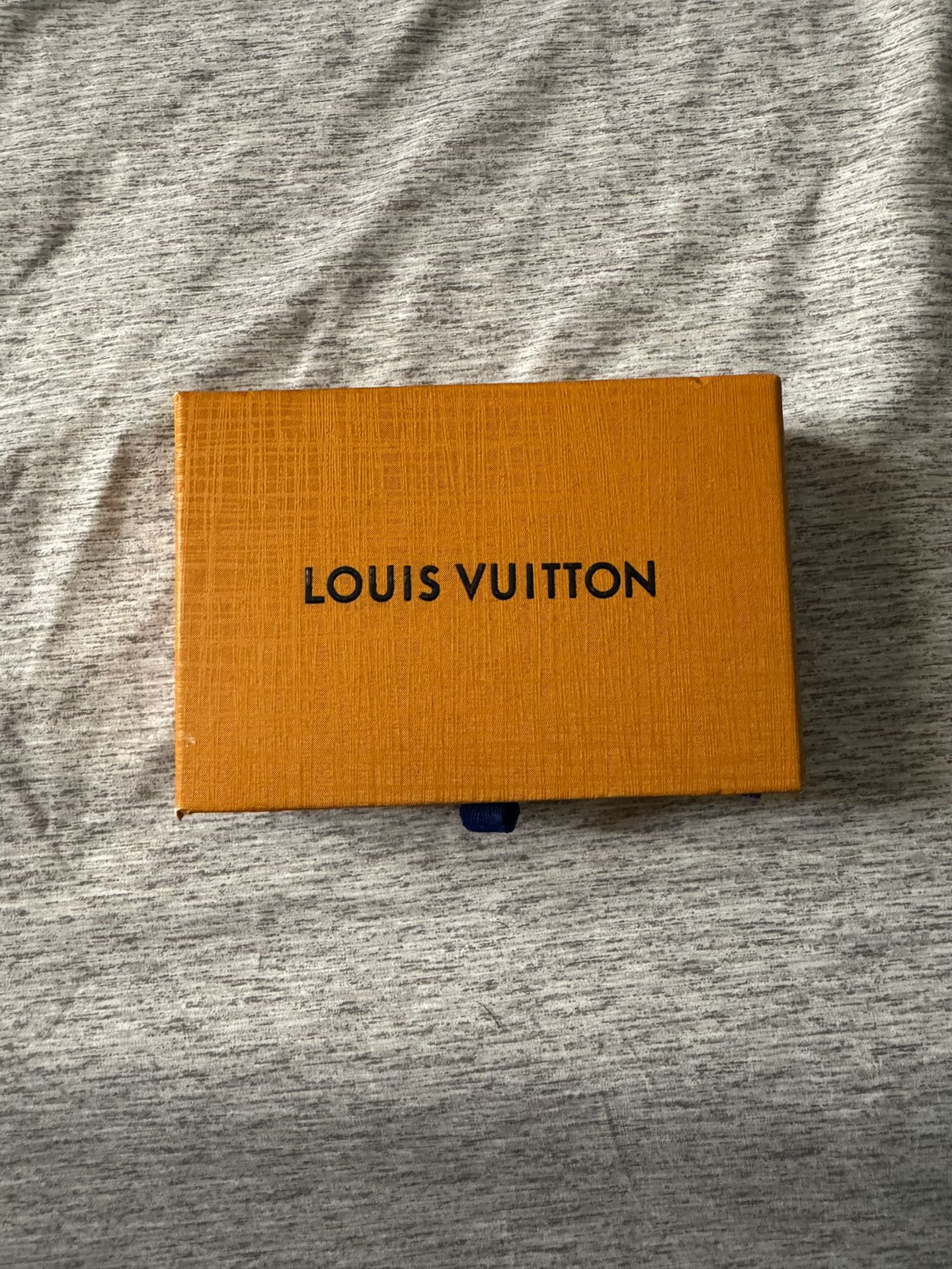 Louis Vuitton Bracelet Grey Monogram Eclipse 
