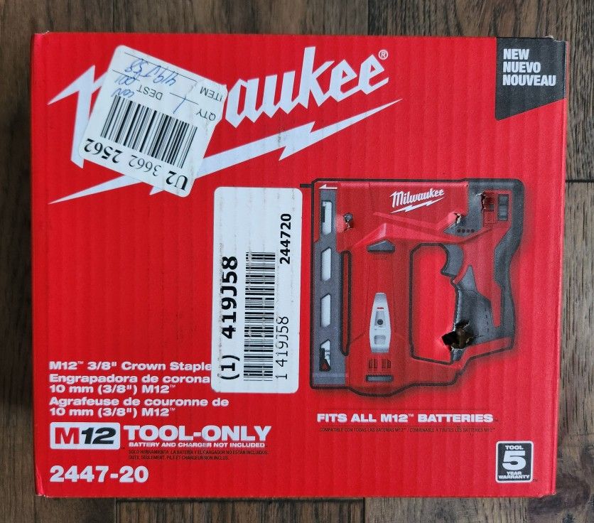 Milwaukee M12 12-Volt Lithium-Ion Cordless 3/8 in. Crown Stapler