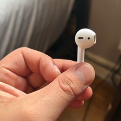 Gen 1 AirPod Left Side