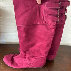Women's Size 9 Cranberry Suede Boots