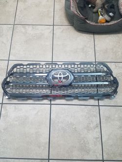 2017 trd grill brand new 150