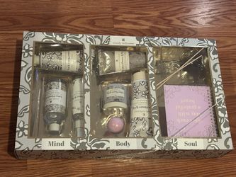 Wendy Bellissimo 10 PC Mind & Body Collection