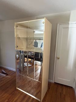 China cabinet with mirror