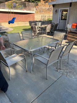 Outdoor table and chairs