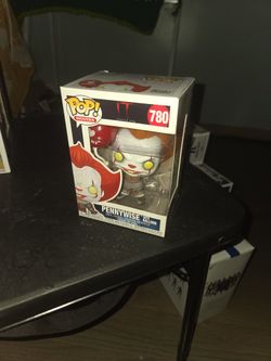 Funko Pop #780 Pennywise W/ Balloon