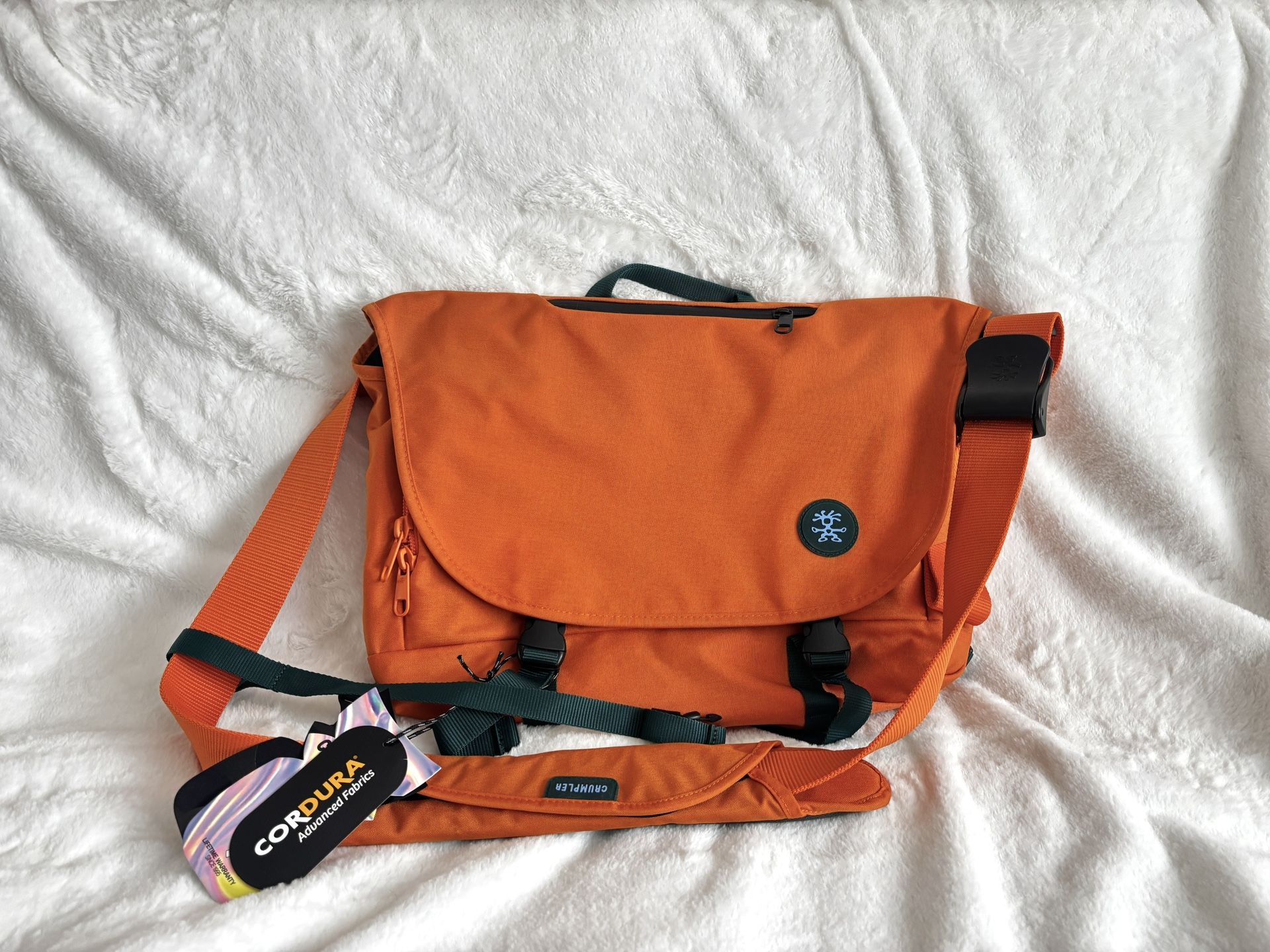 (New) Crumpler Brace Brace Messenger Bag