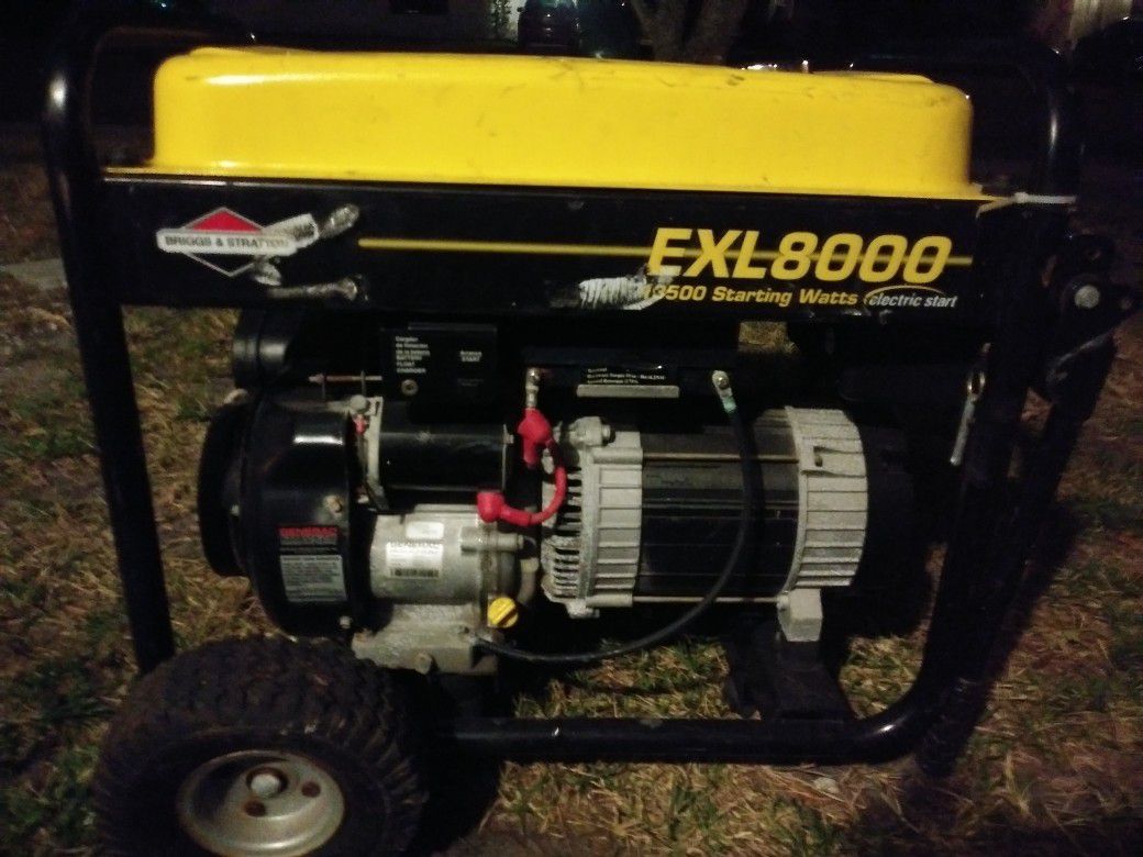 Briggs & Stratton EXL 8000 Watt generator