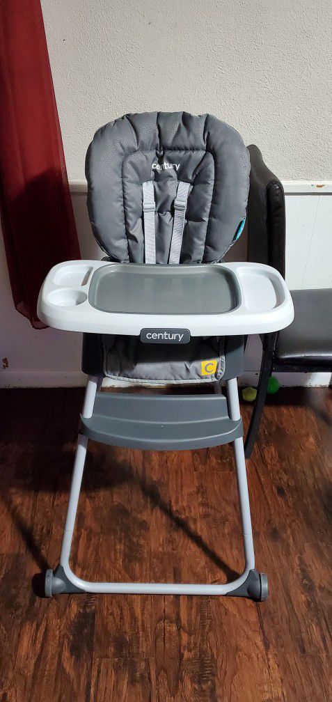 Century Dine On 4-in-1 High Chair, Grows with Child with 4 Modes