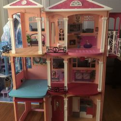 Barbie Doll House Original Version Not All The Pieces Here But It Has Them All In Good Conditions 