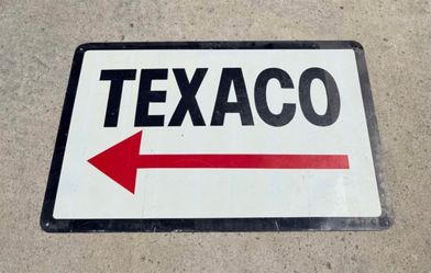 Vintage Metal Double Sided Texaco Gas & Oil Arrow Sign Man Cave