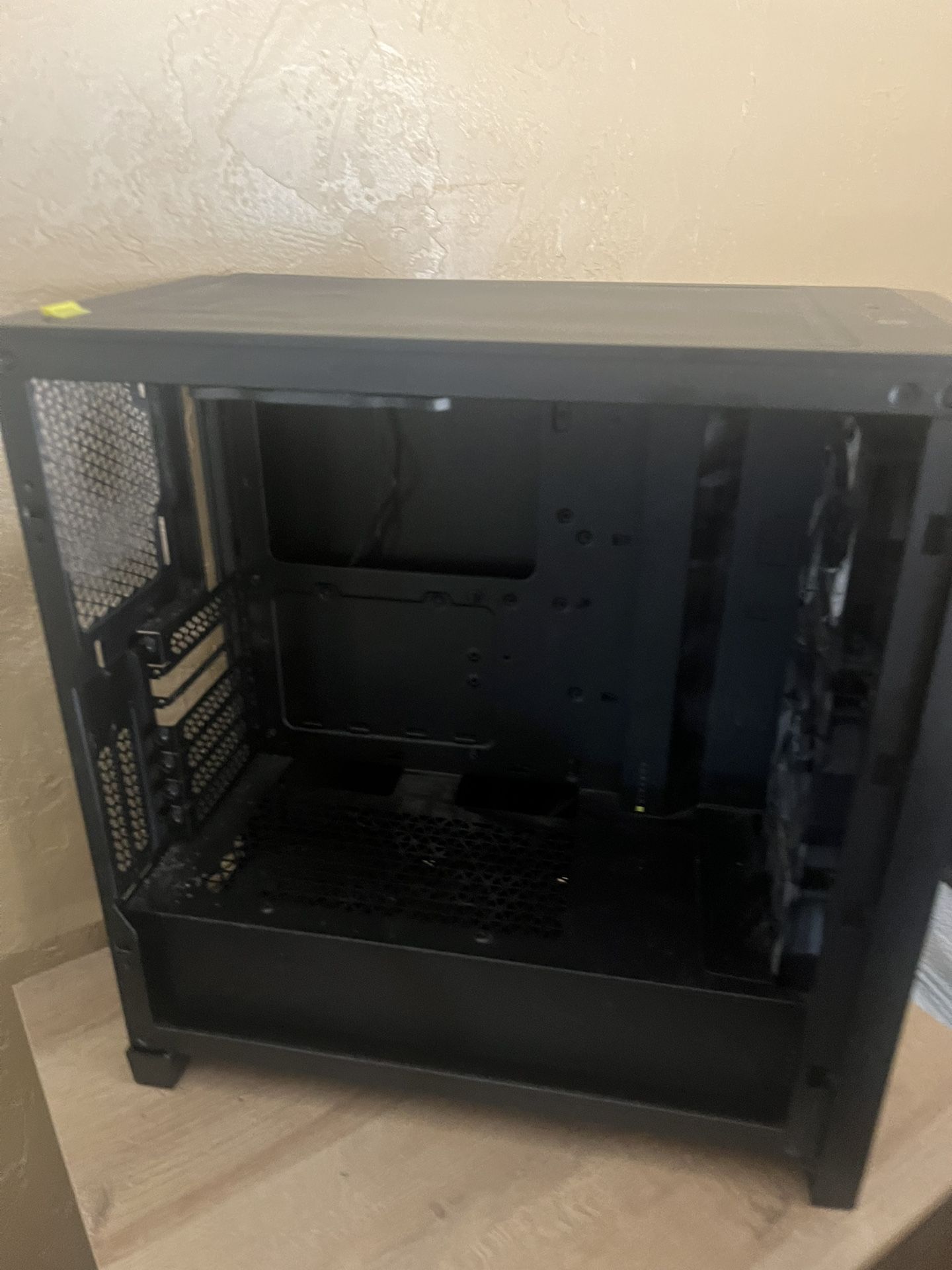 Corsairs Pc Case, Three Fans Included.