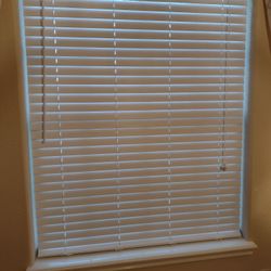 2" Wood Blind