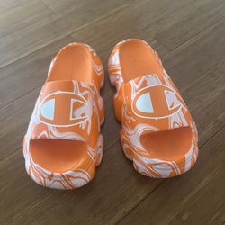 Adult Women Champion Slides - Size 10
