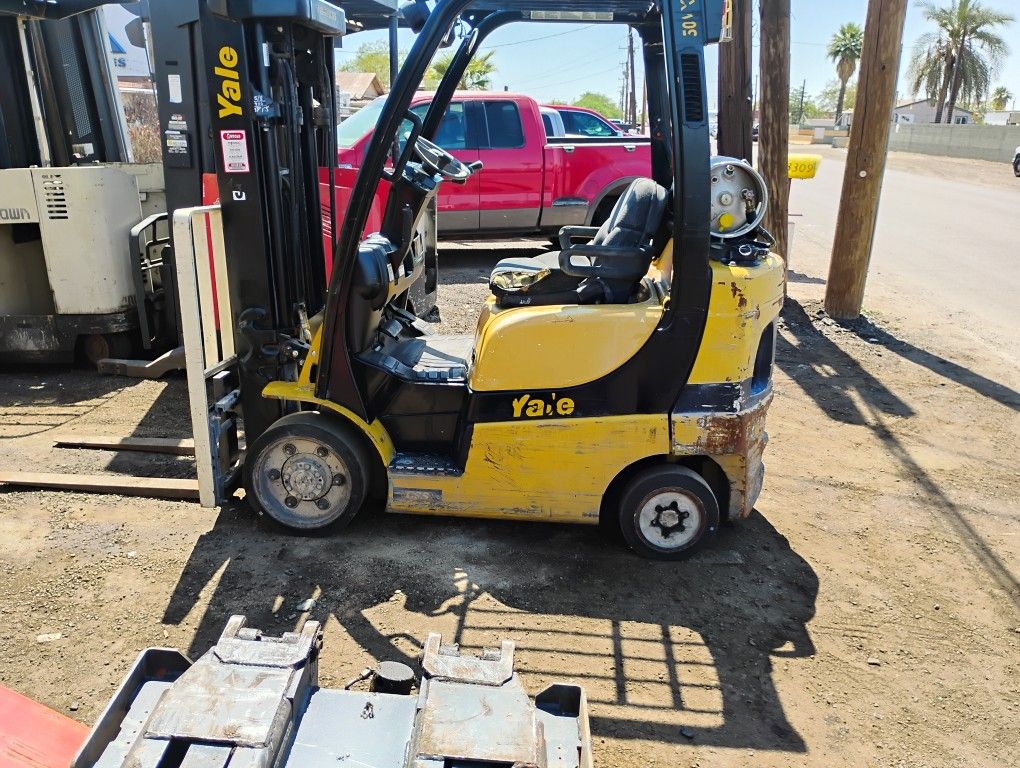Yale 2014. Forklift