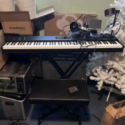 Electric Keyboard 