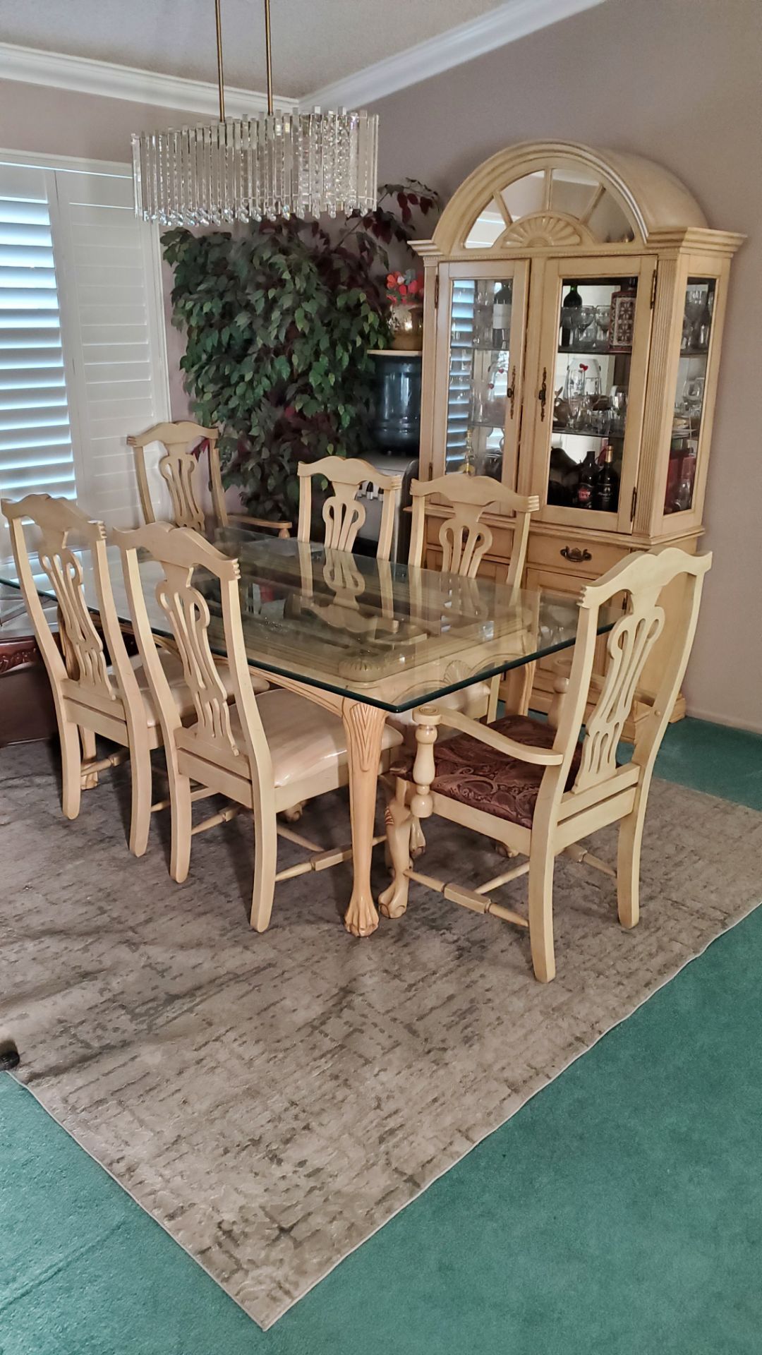 Dining table set for 6