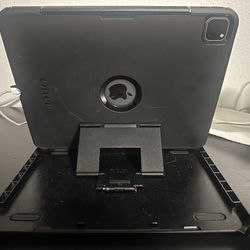 Apple iPad Pro 12.9 In 6th Gen 2022 Release