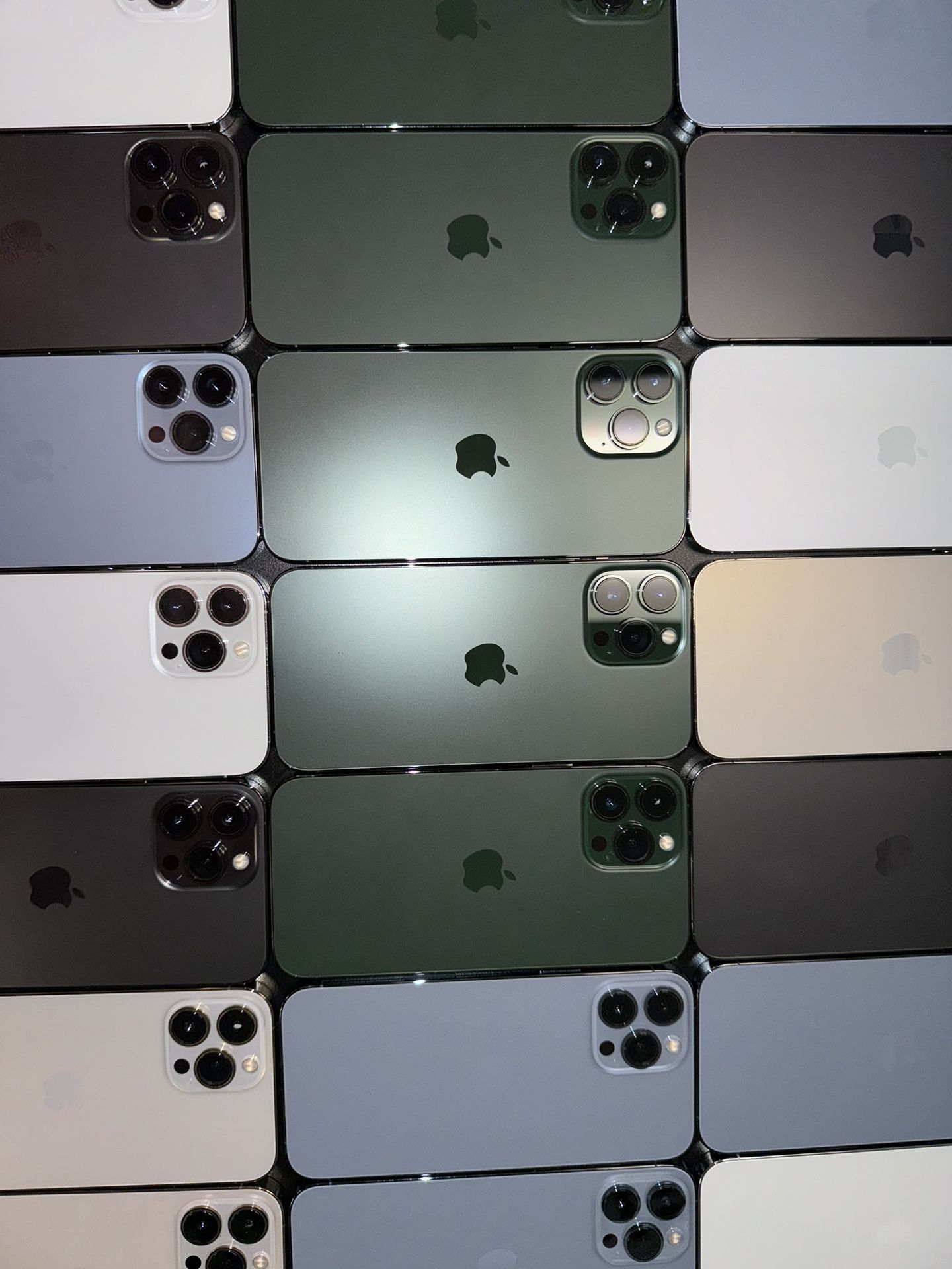 Unlocked iPhone 13 Pro Max - Pay just $29 down Today!