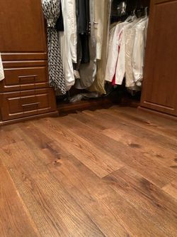 Baseboards laminate hardwood.