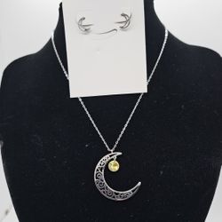 Crescent Moon Pendant Chain Set