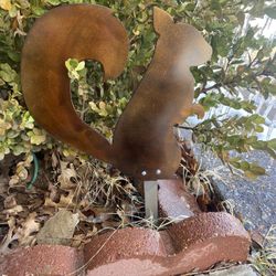 Metal Squirrel Yard Decoration