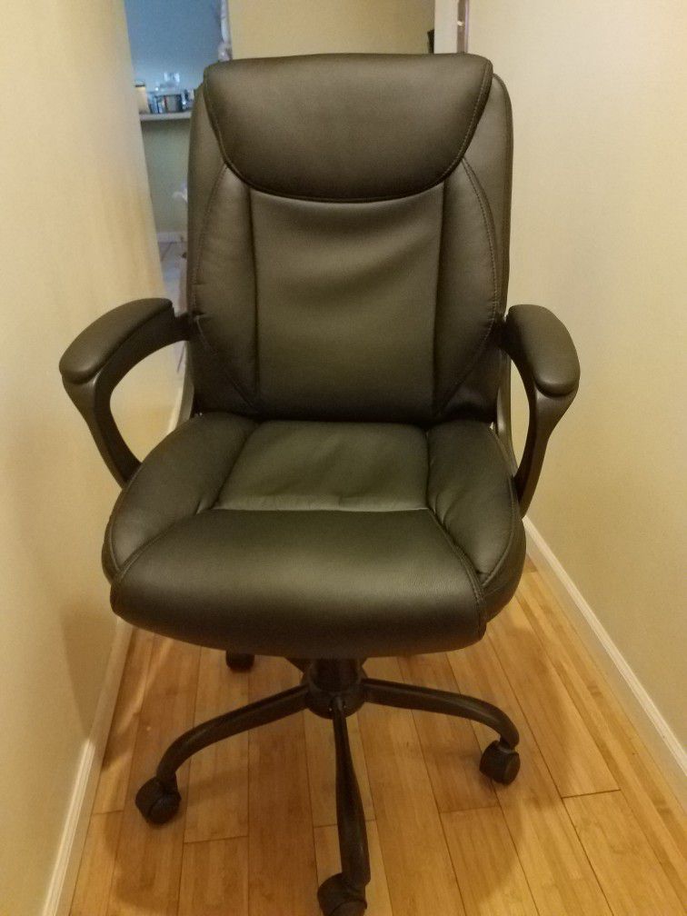 New Executive Director Leather Wide Office Chair 