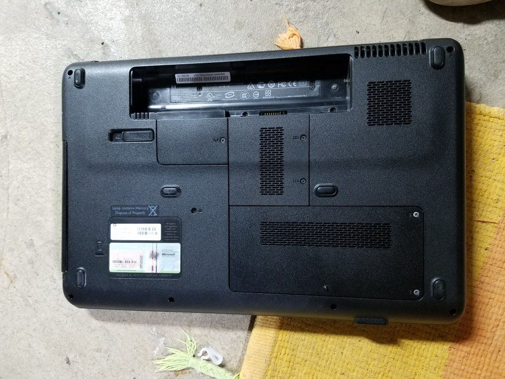 HP laptop no battery or hard drive