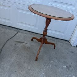 Side Table/lamp Table 