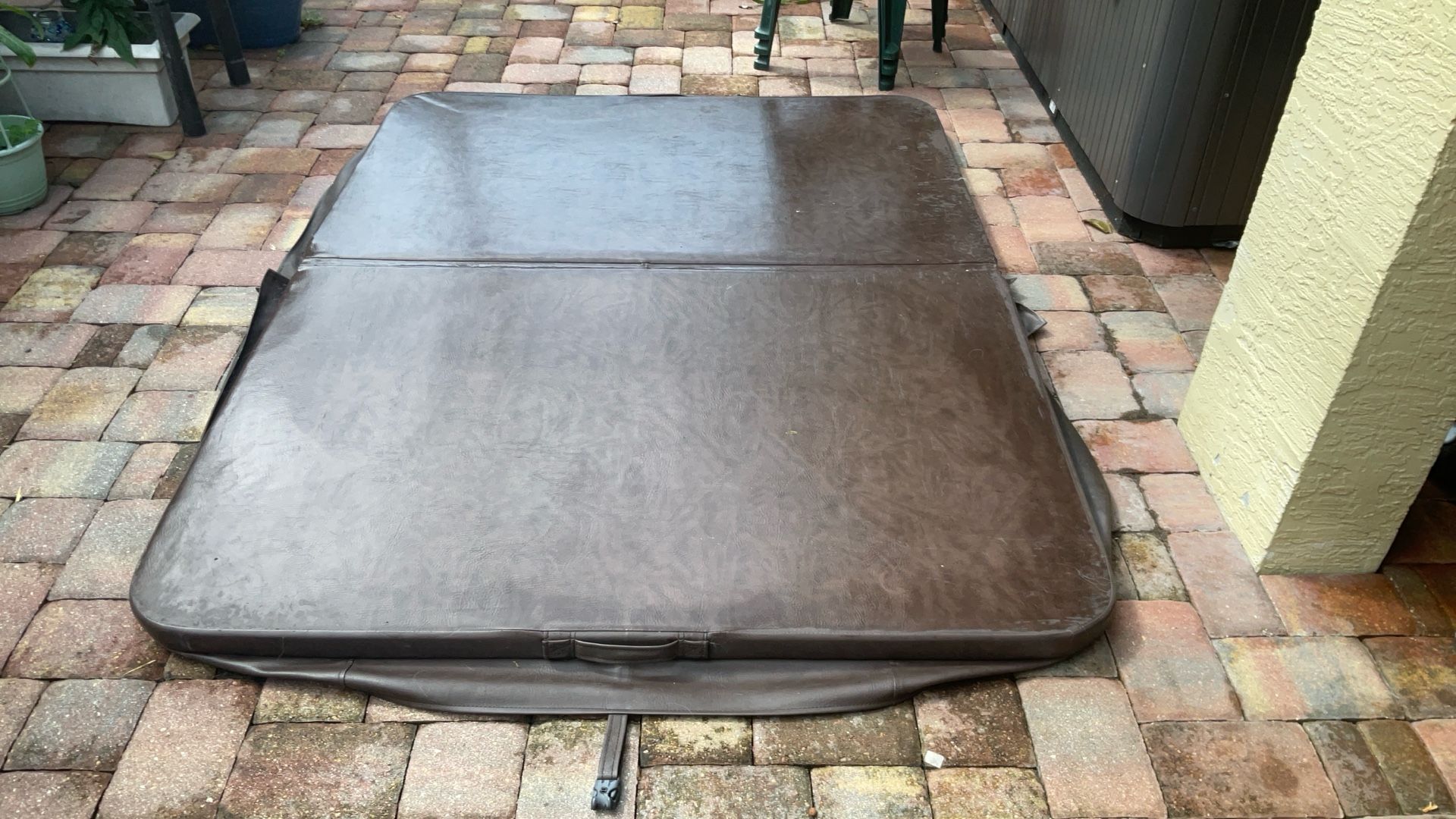 Spa Cover 60” X 80”