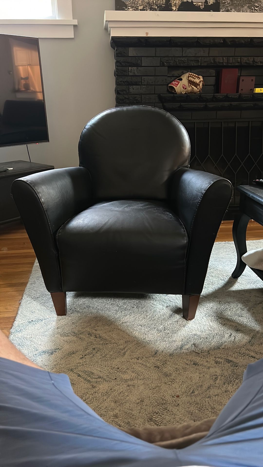 Black Arm Chair
