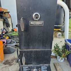 Masterbuilt Pro Series Propane Smoker