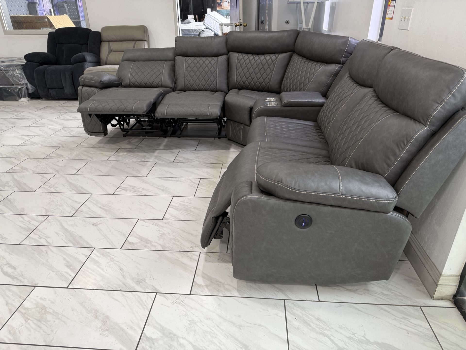 🛋️ NEW!! Power Sectional Sofa w/ 3 Recliners 🚛 Avail E-Z Clean 3 Total Recliners STILL IN BOX 📦