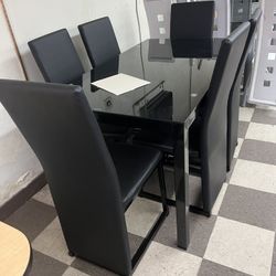 Dinettes from 350 up to 1299