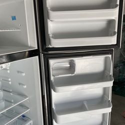 Like New Frigidaire Refrigerator Stainless Steel