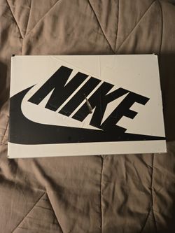 Authentic never worn red pandas nike