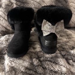 Black Juicy couture boots