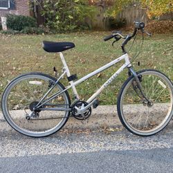 🚲 Univega Rover 3.3 Comfort Bike – Smooth & Reliable Ride! 🚲