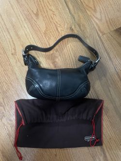 Vintage. Coach Hampton Shoulder Bag Black Leather