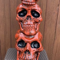Triple-Decker Skull Statue