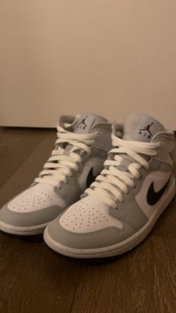 Air Jordan 1 Mid Grey Fog
