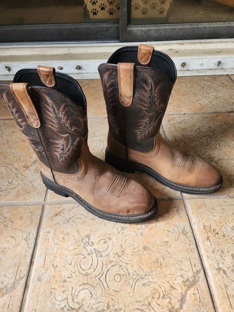 ARIAT BOOTS 