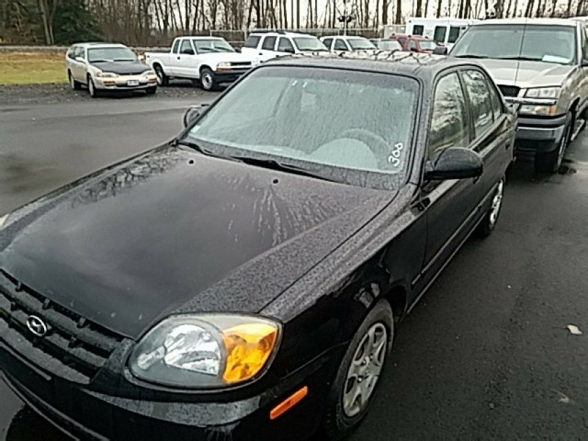 2005 Hyundai Accent "Only 90k Miles" Runs and Drives!!!